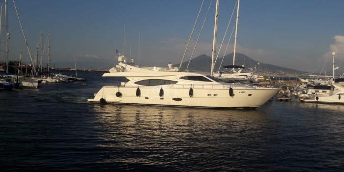 Pampero Ferretti 760